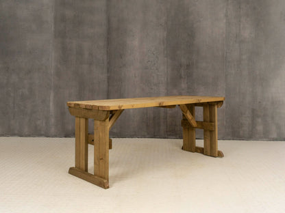 Hollies Rounded Wooden Garden Table, Outdoor Picnic Dining Desk - Rustic Finish