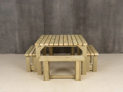 QUADRUM Picnic Table With 4 Benches