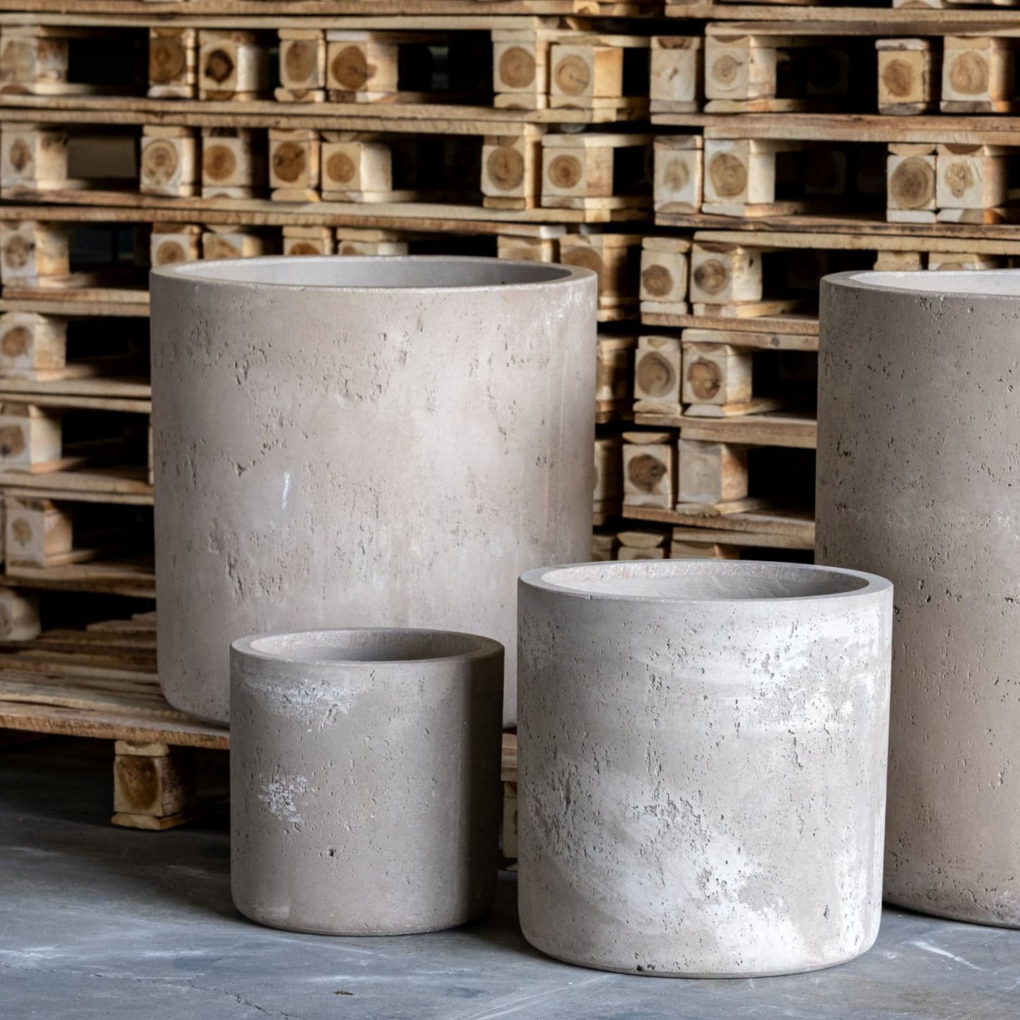 Aurella | Truffle – 100cm XXL Concrete Cylinder Planter – 621L Round Plant Pot