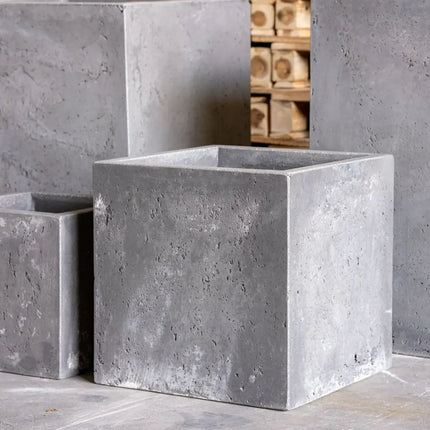 Cubrosa | Onyx Dusk – 40cm Large Concrete Square Planter – 38L Block Plant Pot