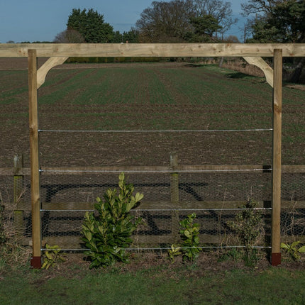 Screen Pergola, Plant Climbing Arbour - Chamfered Sculpted Brace