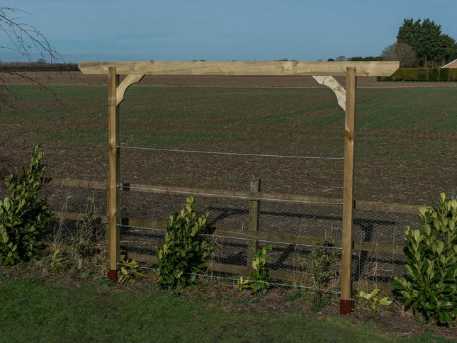 Screen Pergola, Plant Climbing Arbour - Chamfered Sculpted Brace